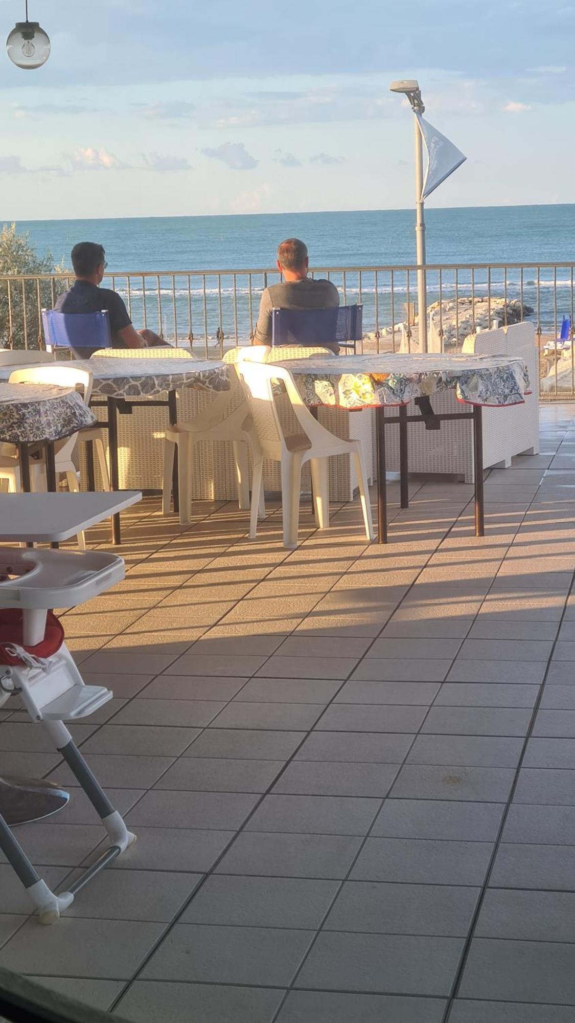 Il Sorriso Di Angelina Acomodação com café da manhã Pescara Exterior foto