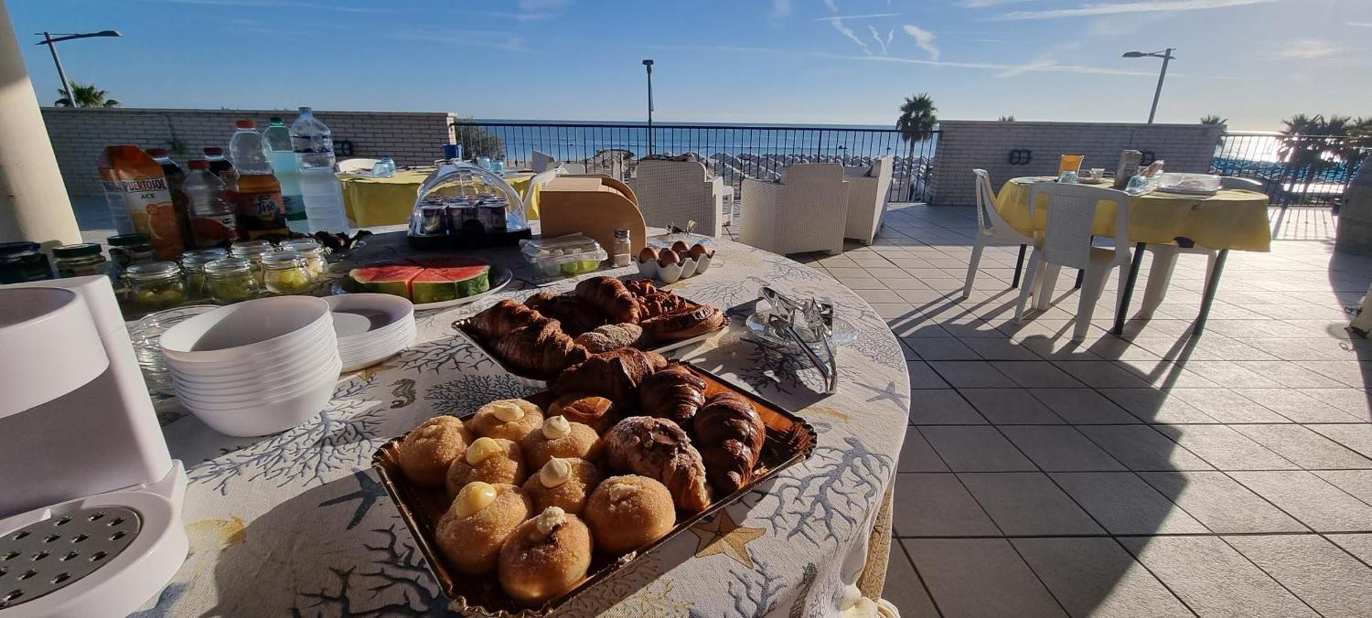 Il Sorriso Di Angelina Acomodação com café da manhã Pescara Exterior foto