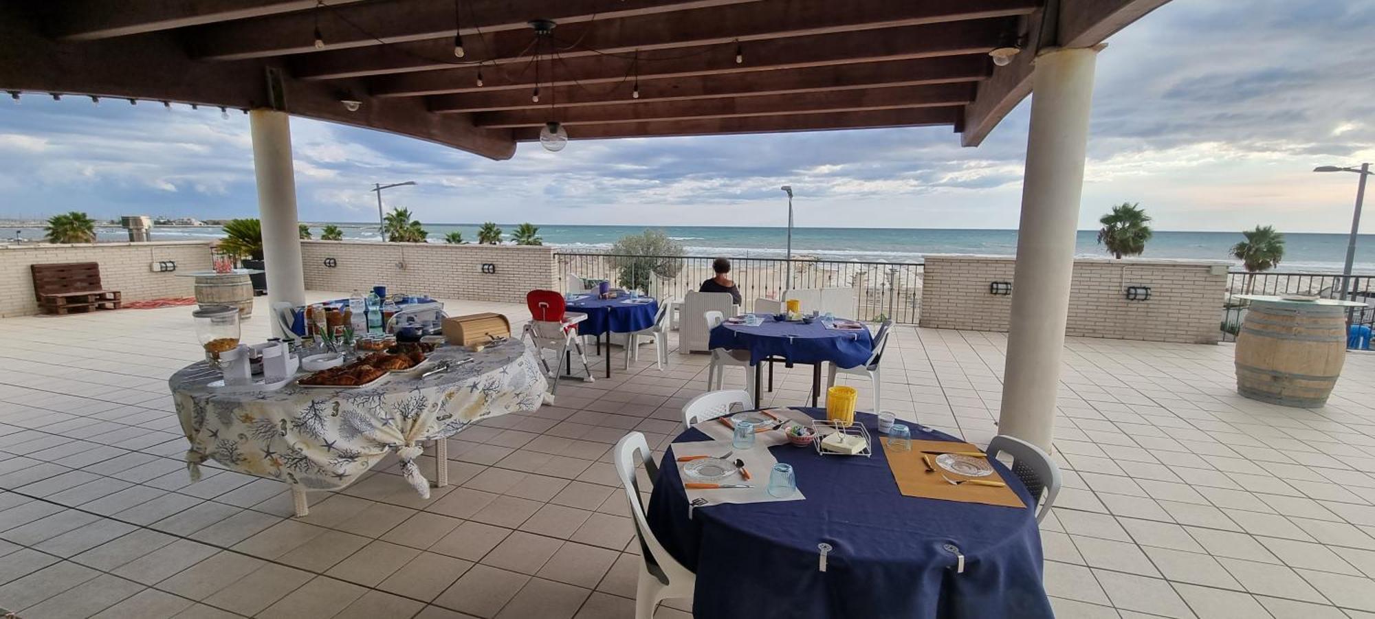 Il Sorriso Di Angelina Acomodação com café da manhã Pescara Exterior foto